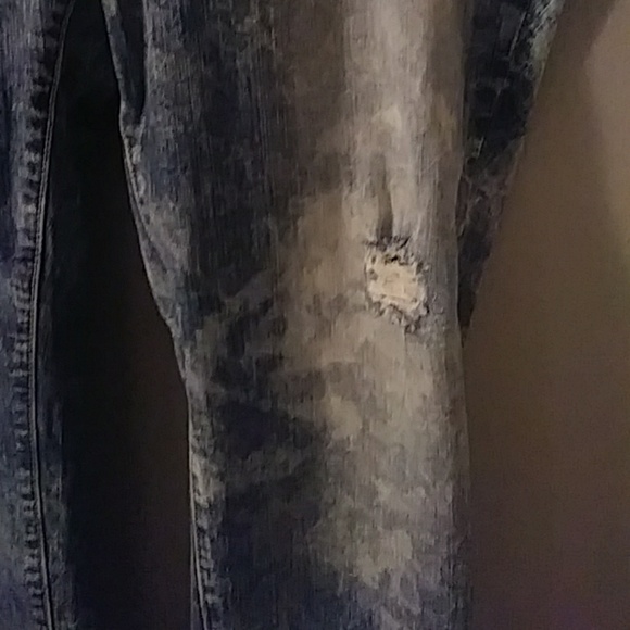 Jeans - Picture 2 of 3